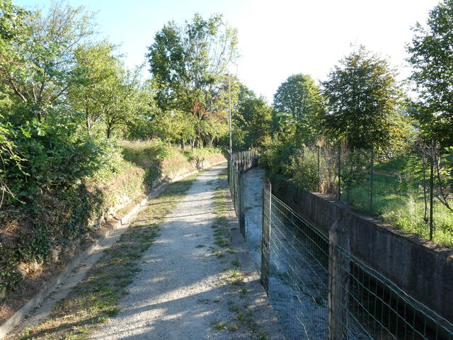 ciclabile lungo la gora comunale (il Beale) a Bricherasio